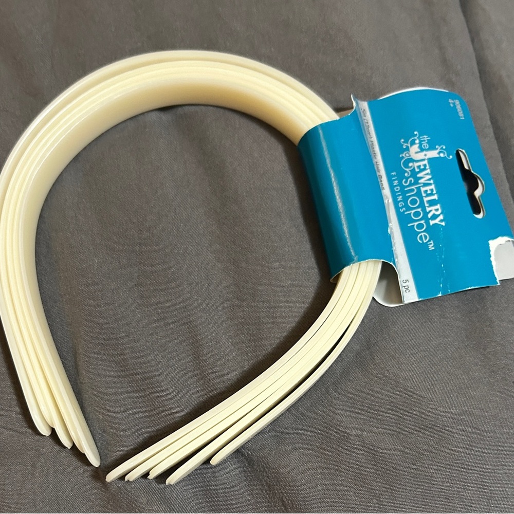 Plastic headbands